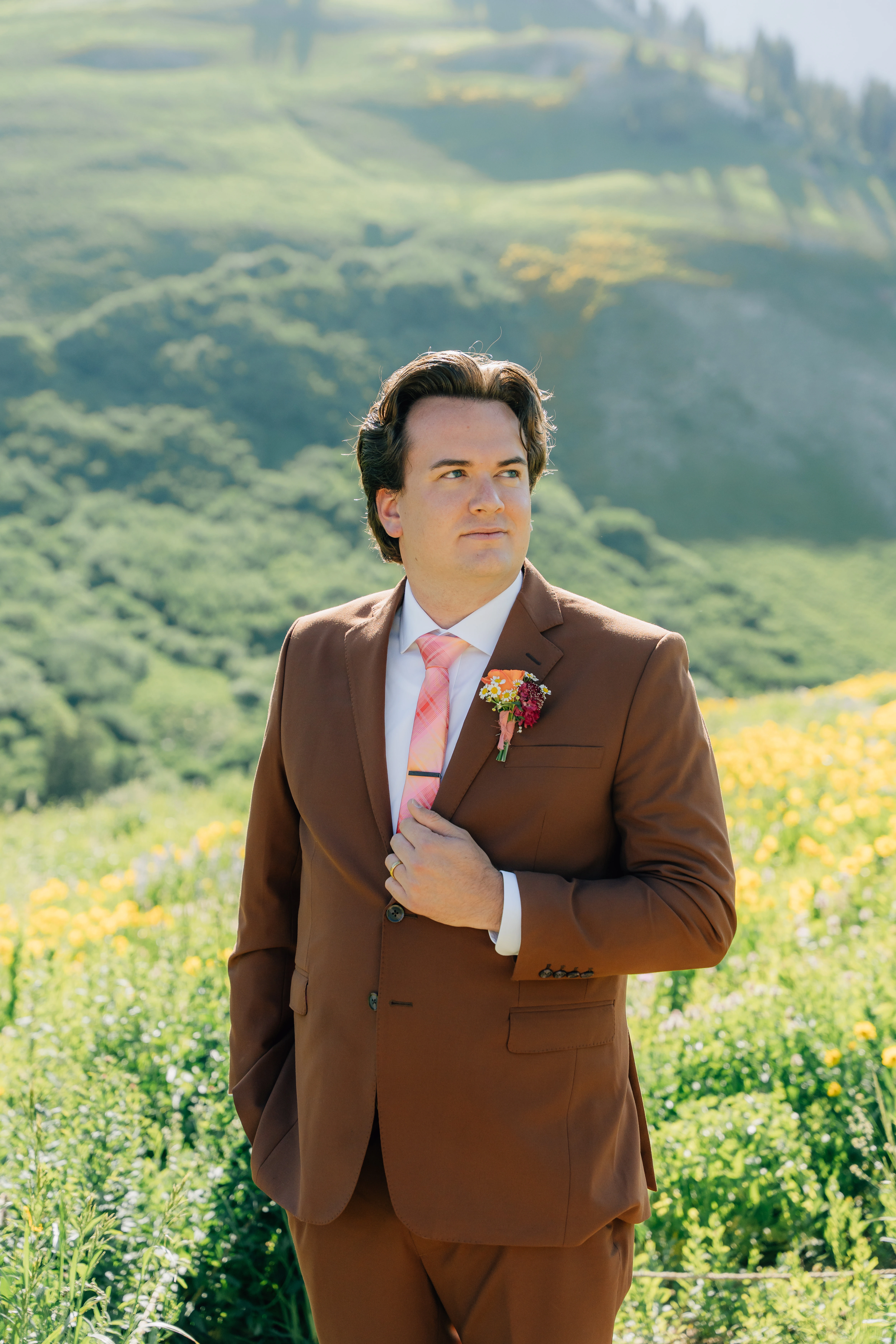 Luxury navy blue wedding suit with custom tailoring and perfect fit by esatto Custom in Layton, Utah