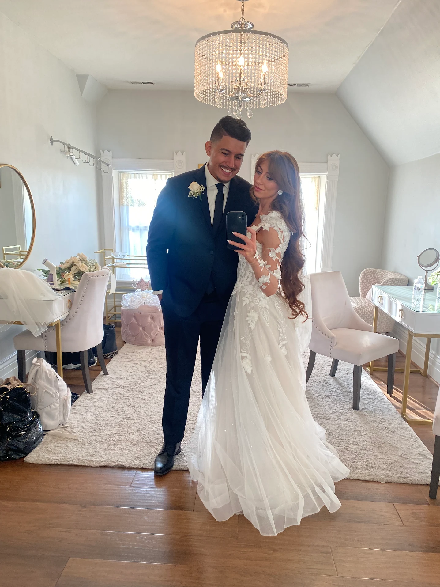 Custom wedding suit groom wearing bespoke tailored suit by esatto Custom Clothing in Layton, Utah